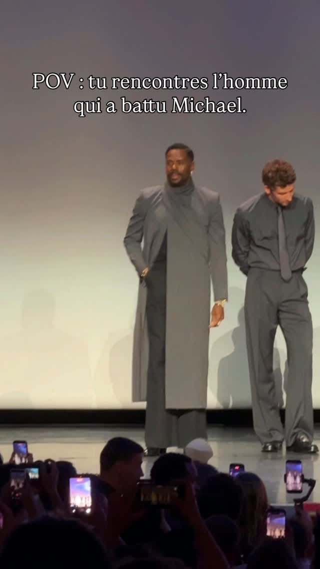 Post 2 by Jezza à Disneyland Paris on Instagram (video)