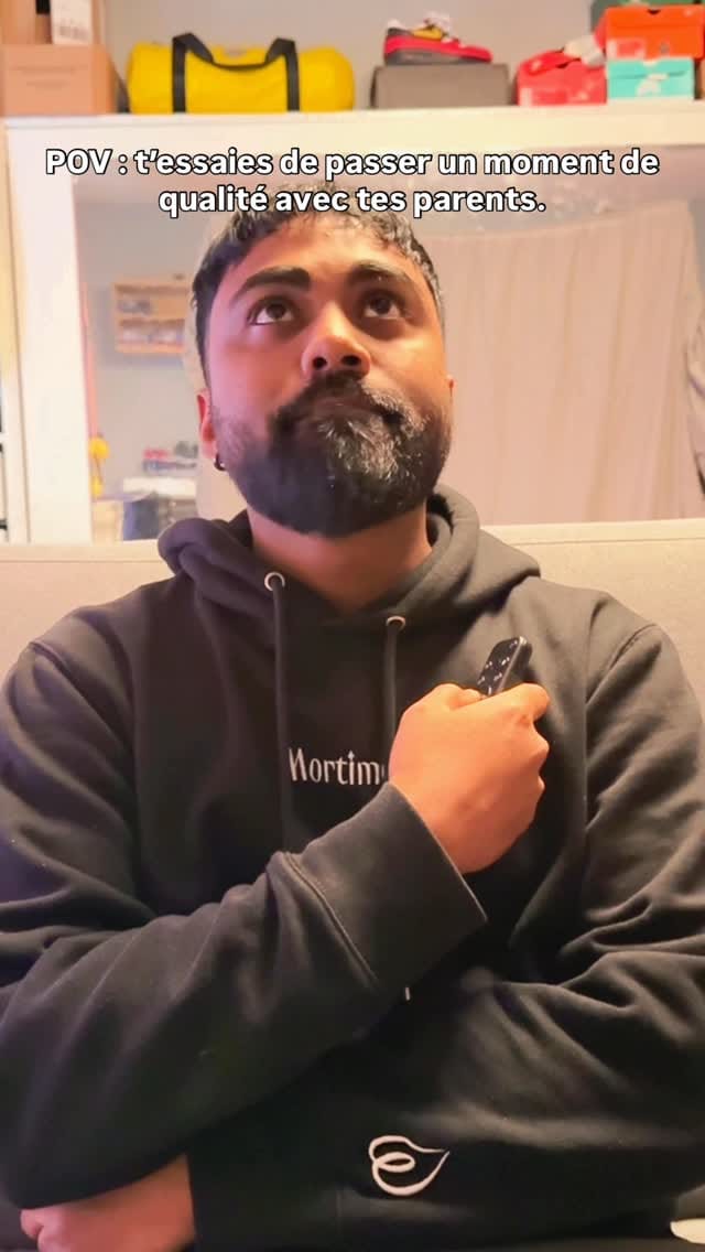 Post 8 by Jezza à Disneyland Paris on Instagram (video)