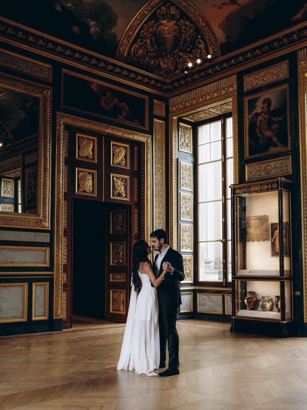 Post 3 by Mikael Moura | Fotógrafo em Paris 🇨🇵 Photographer in paris on Instagram (carousel)