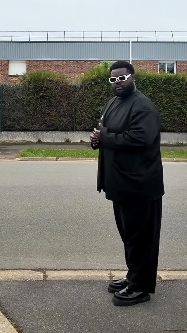 Post 8 by BRADLEY 🤴🏾 on Instagram (video)