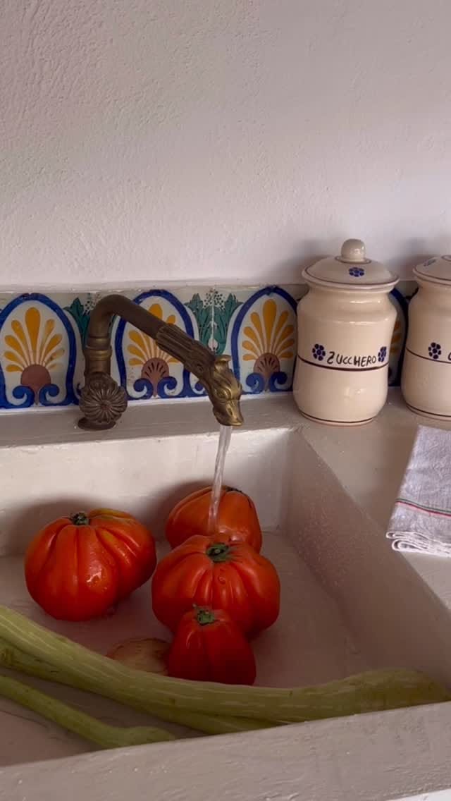 Post 4 by Lucillia Chenel on Instagram (video)
