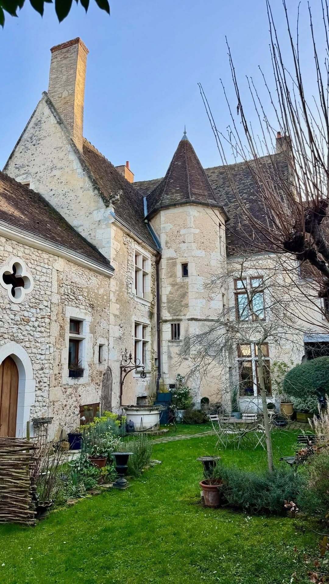 Post 7 by L’immobilier de caractère on Instagram (video)