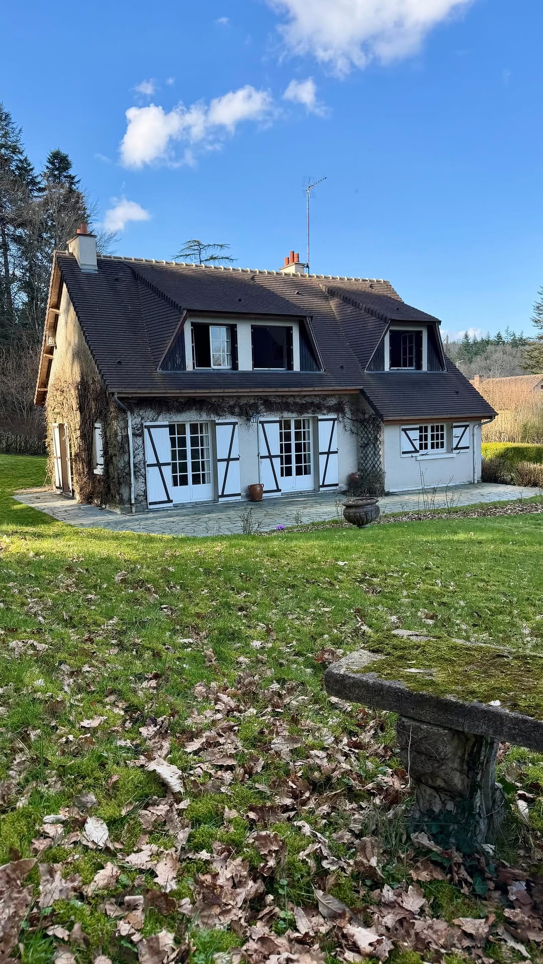 Post 6 by L’immobilier de caractère on Instagram (video)