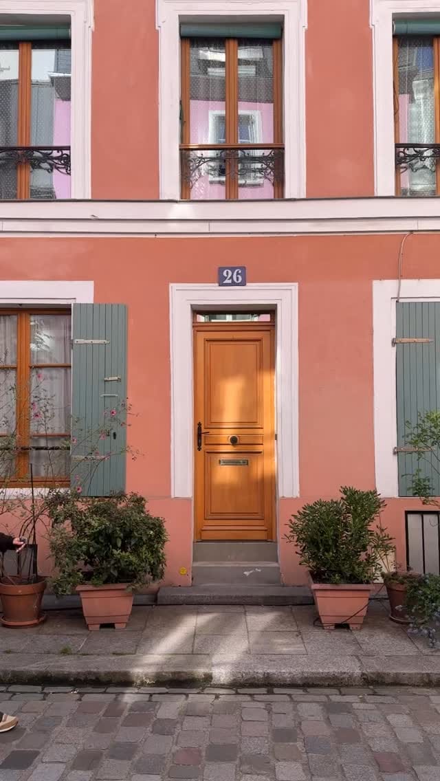 Post 7 by YouFirst Living | Your Home in Paris on Instagram (video)