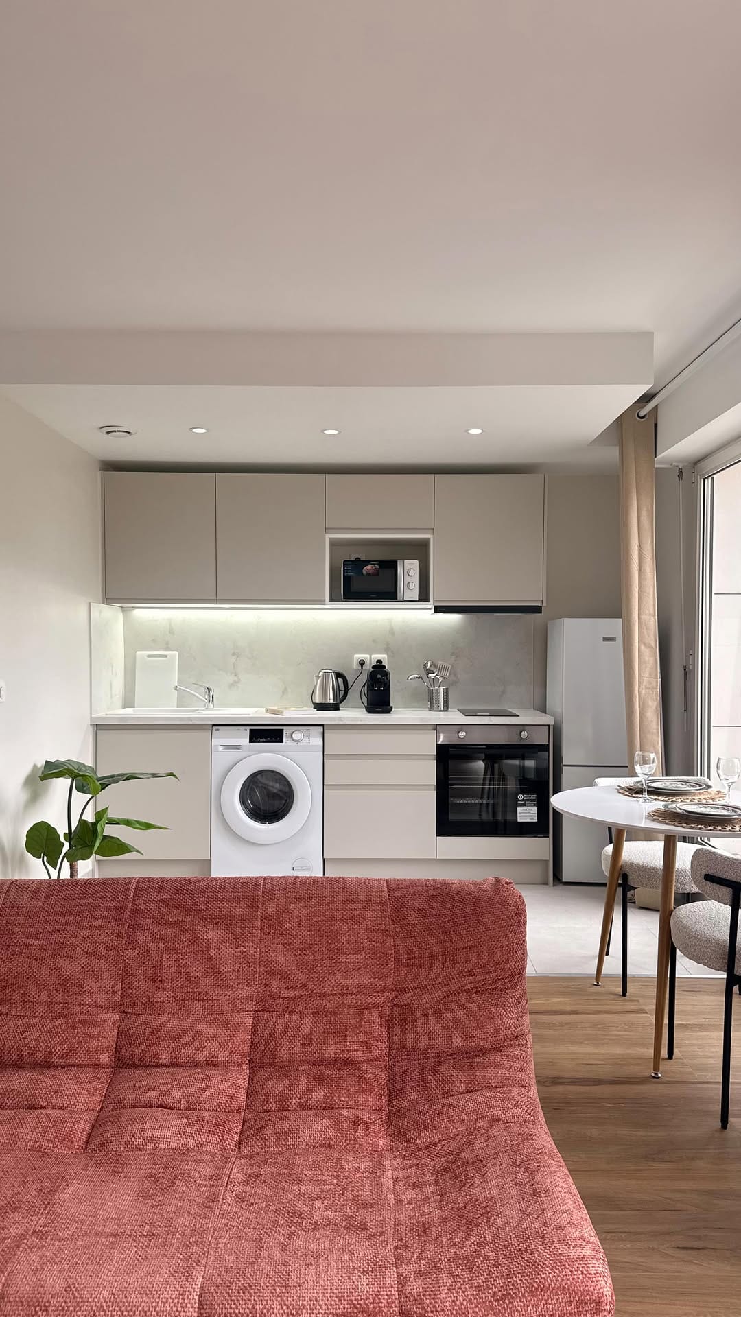 Post 6 by YouFirst Living | Your Home in Paris on Instagram (video)