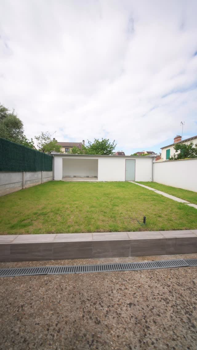 Post 6 by Triomphe Immobilier on Instagram (video)