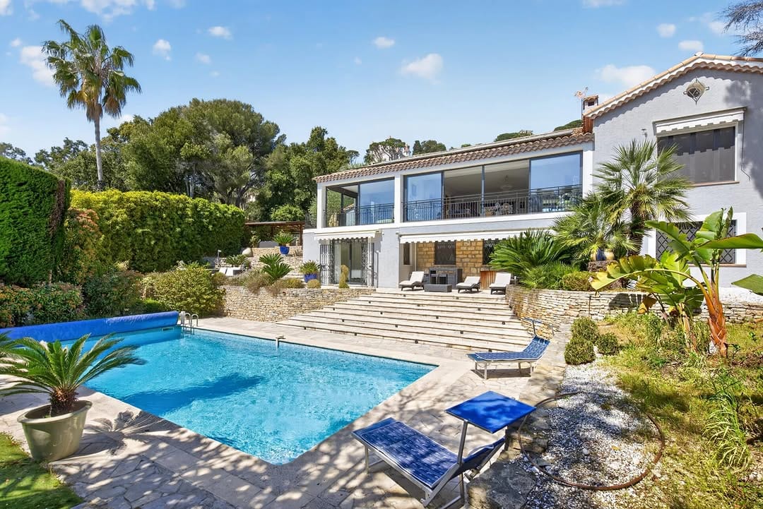 Post 4 by CONSULTANTS IMMOBILIER on Instagram (carousel)