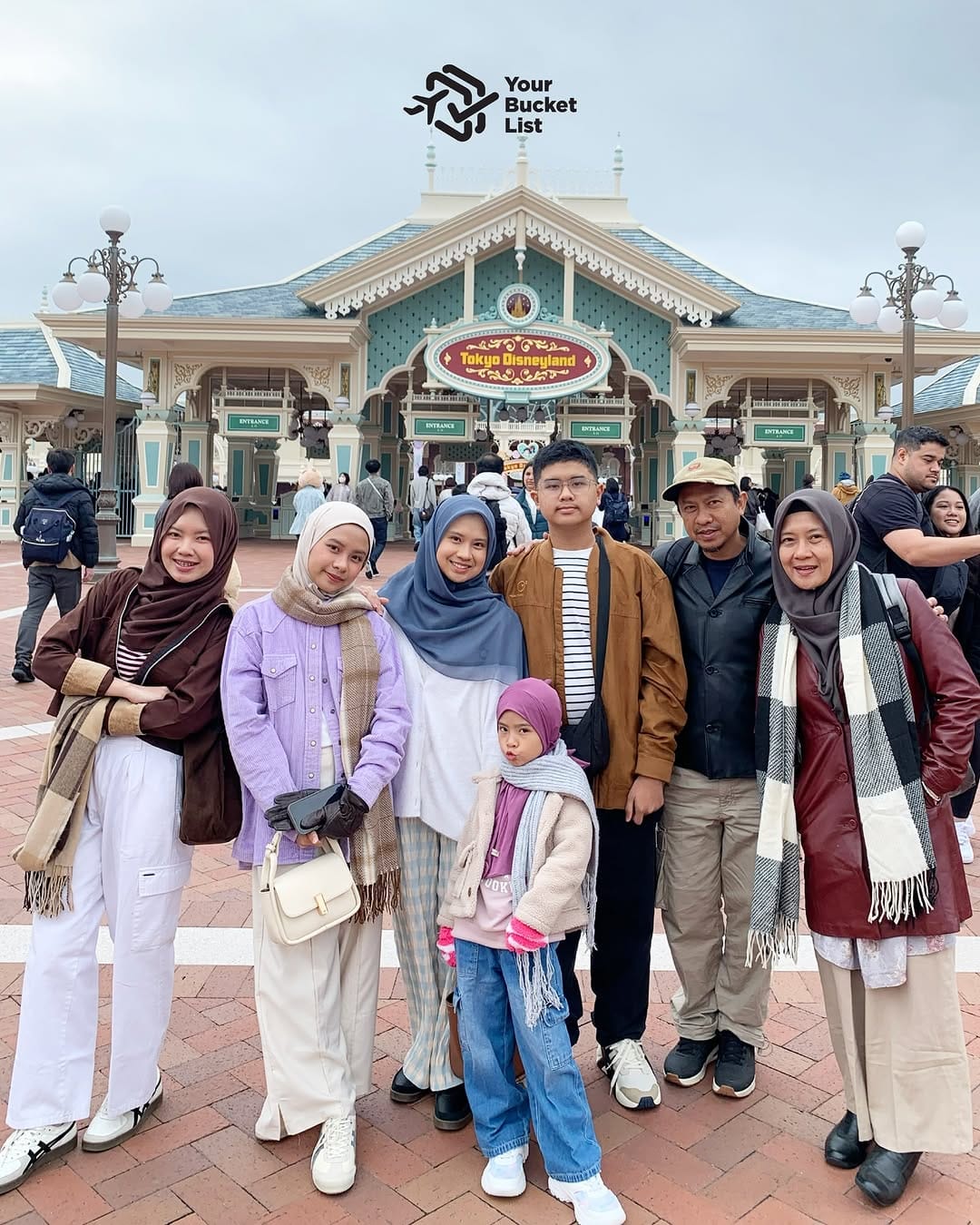 Post 2 by Teguh todiro | Freelance Tour Guide 🇮🇩🇯🇵 on Instagram (carousel)