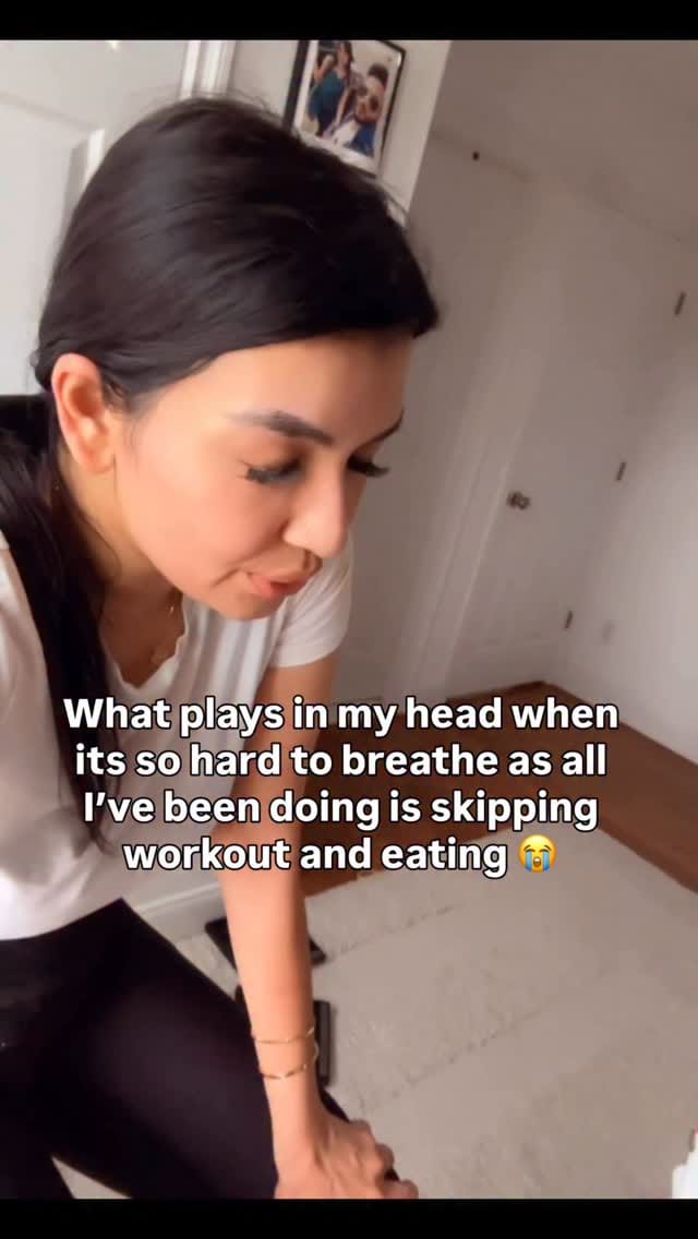 Post 5 by ✨ لیلیٰ اور فاطمہ ✨ on Instagram (video)