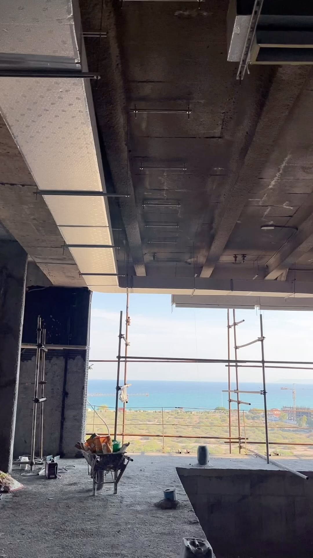Post 8 by صفر تا صد برق ساختمان on Instagram (video)