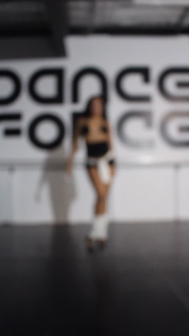 Post 2 by Alicia Kiriona on Instagram (video)