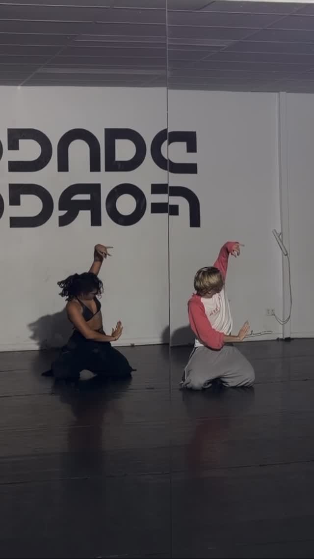 Post 3 by Alicia Kiriona on Instagram (video)