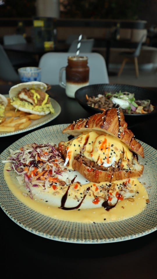 Post 3 by Kat & Linc  | Melbourne Food & Fun on Instagram (video)