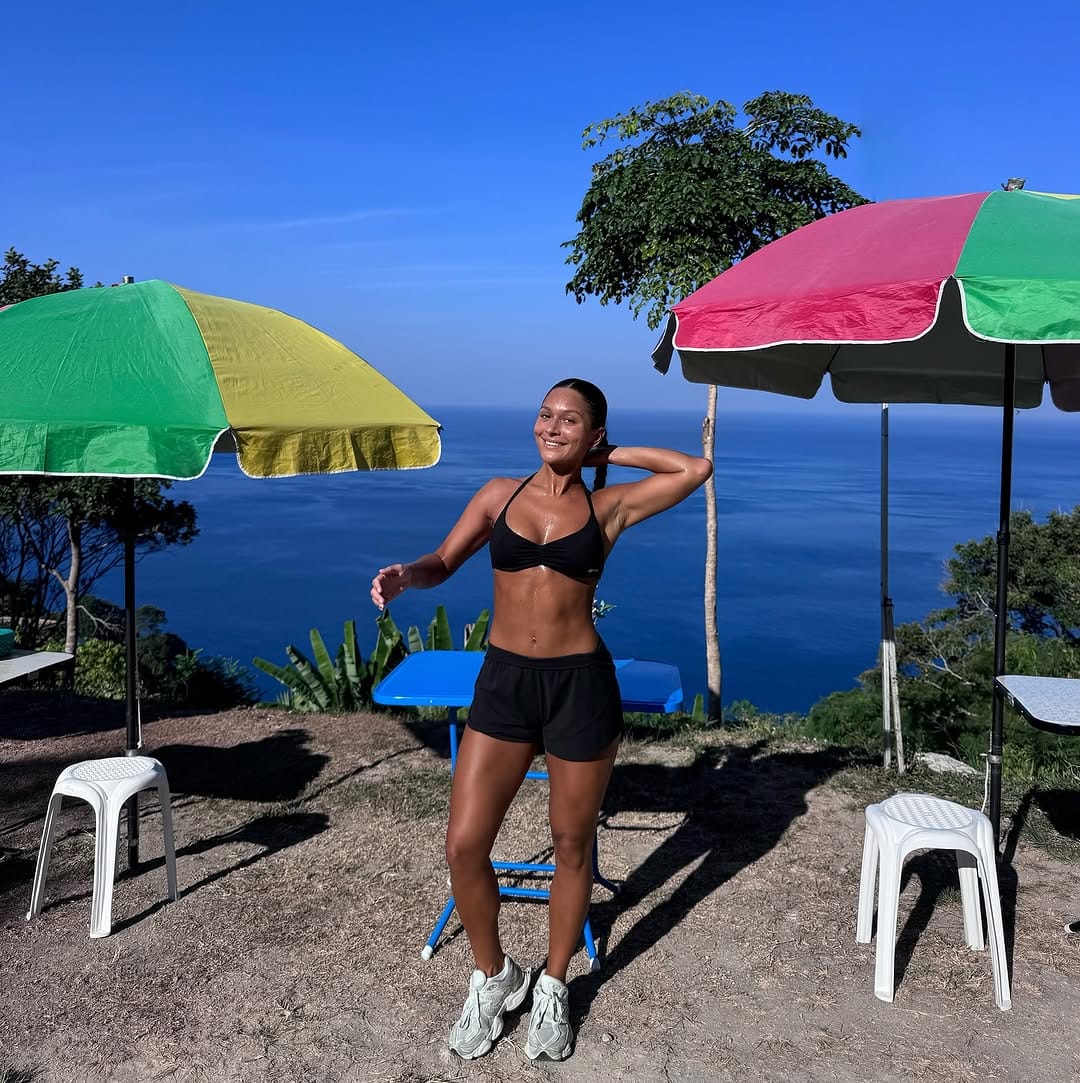 Post 10 by Adelaide 🦋 on Instagram (carousel)