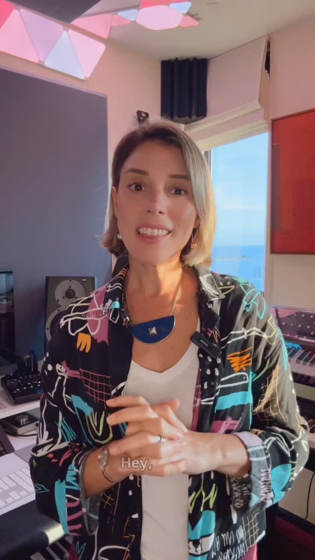 Post 4 by Ella Romand on Instagram (video)