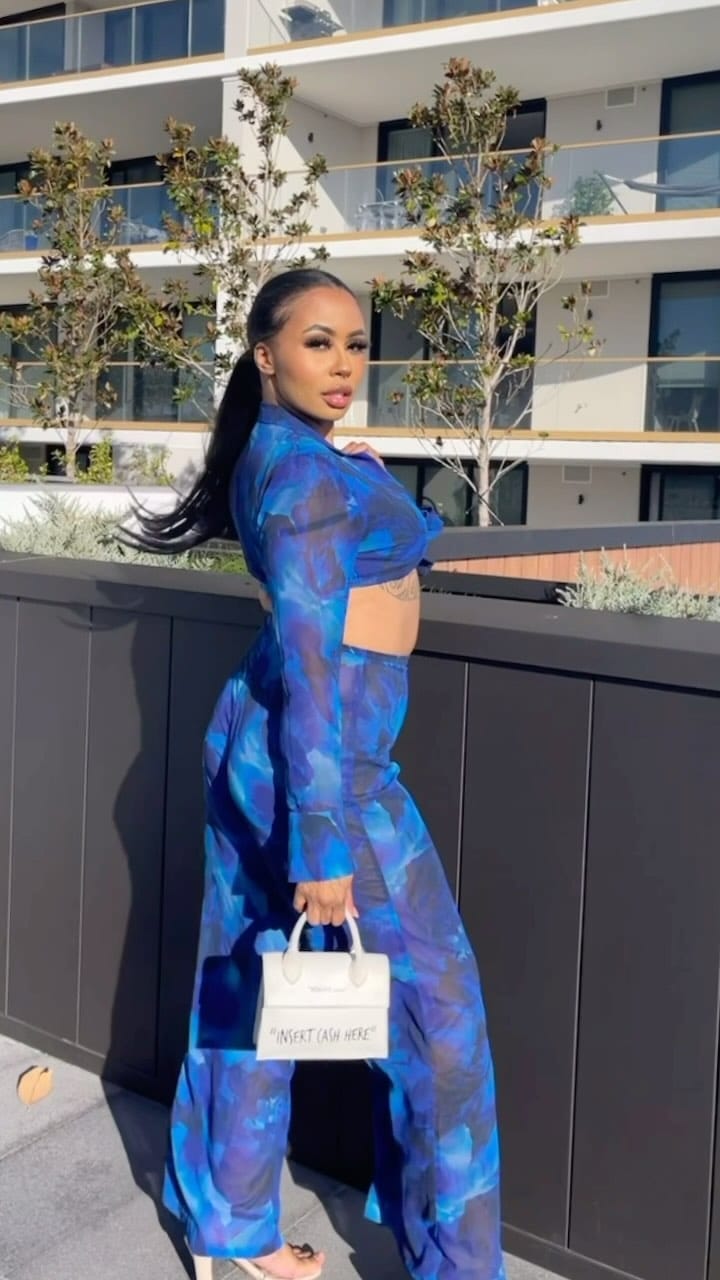 Post 8 by J A N I I E L L E // A L I Z É on Instagram (video)