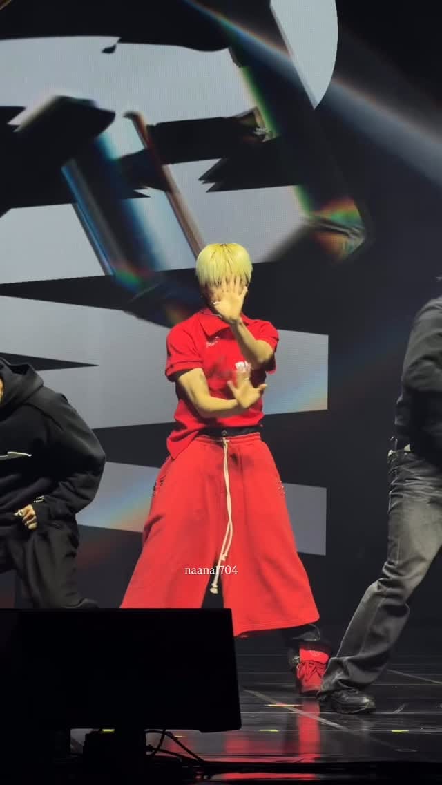 Post 2 by Ana Hidayah 아 나 on Instagram (video)