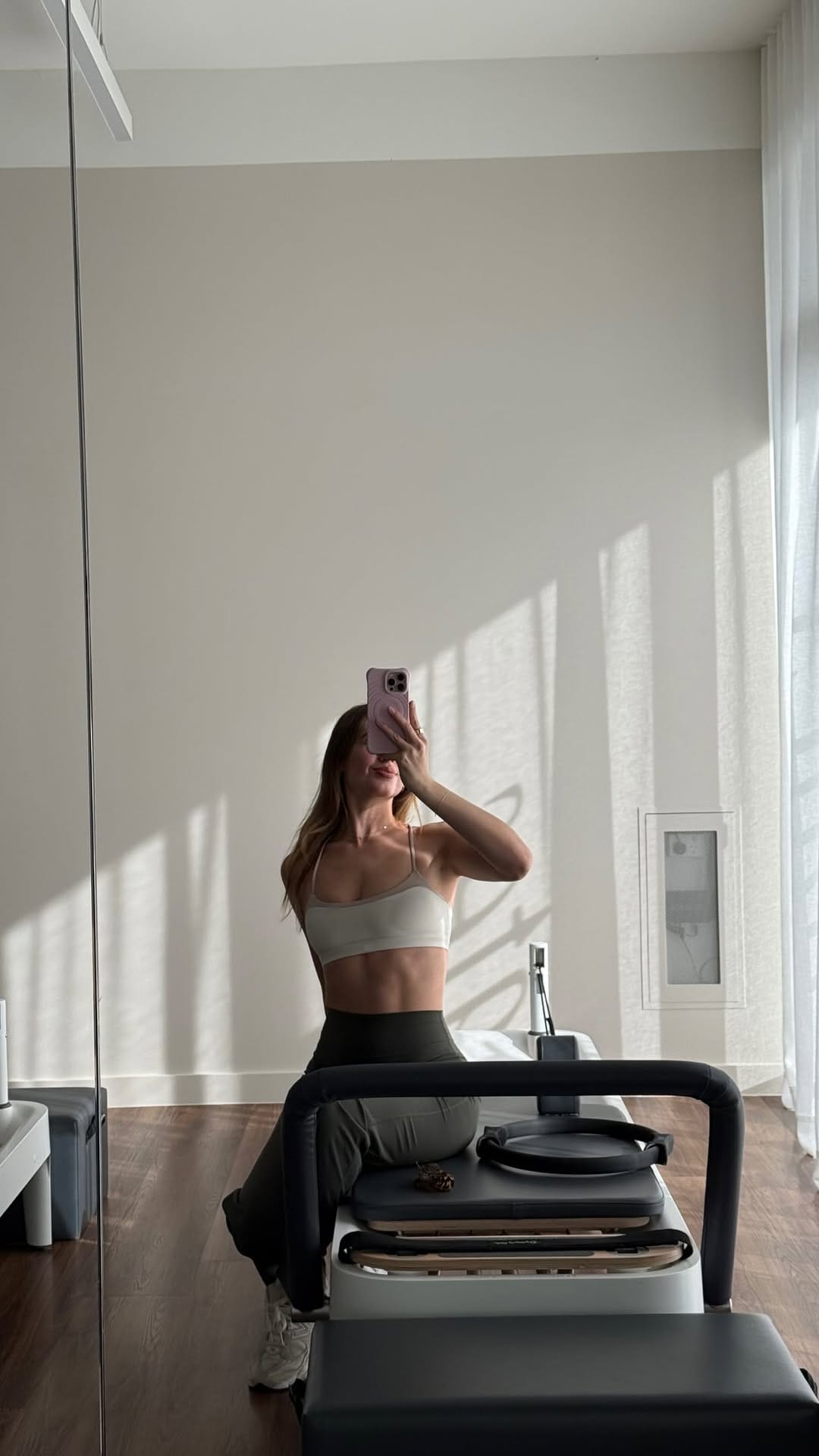 Post 4 by Charlotte Henderson on Instagram (video)