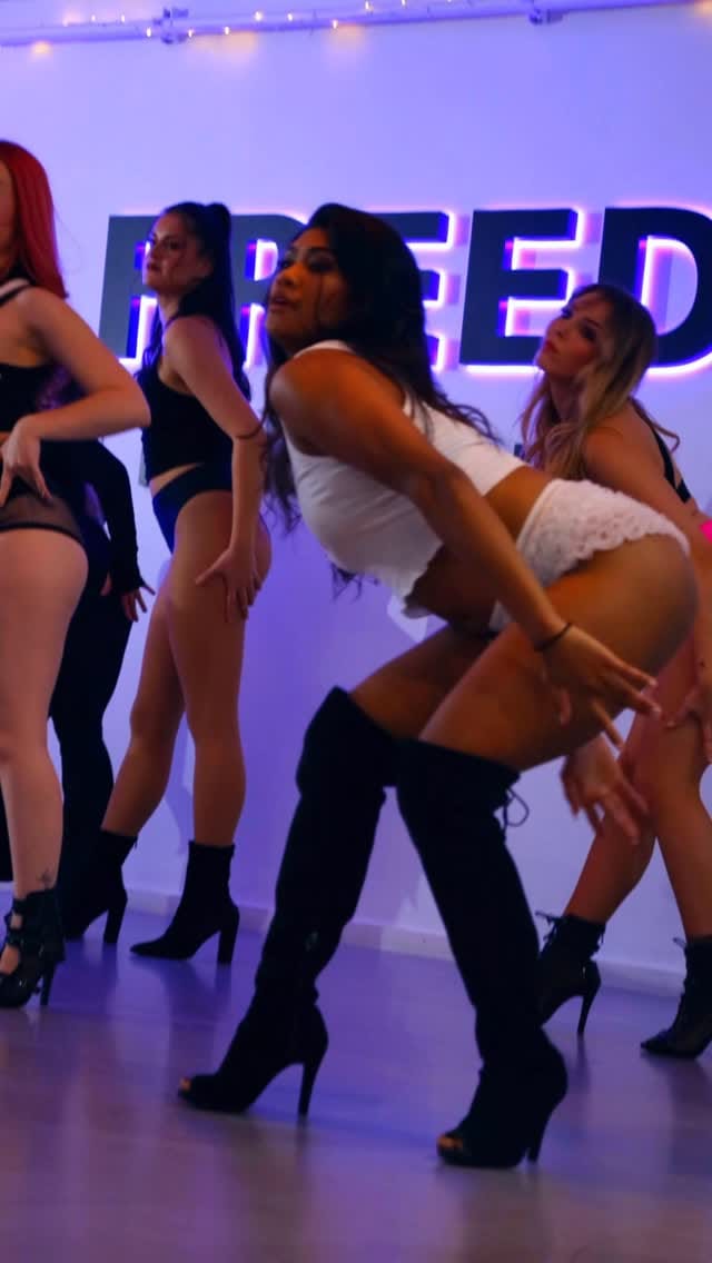 Post 2 by Olivia Marie Scanlan on Instagram (video)