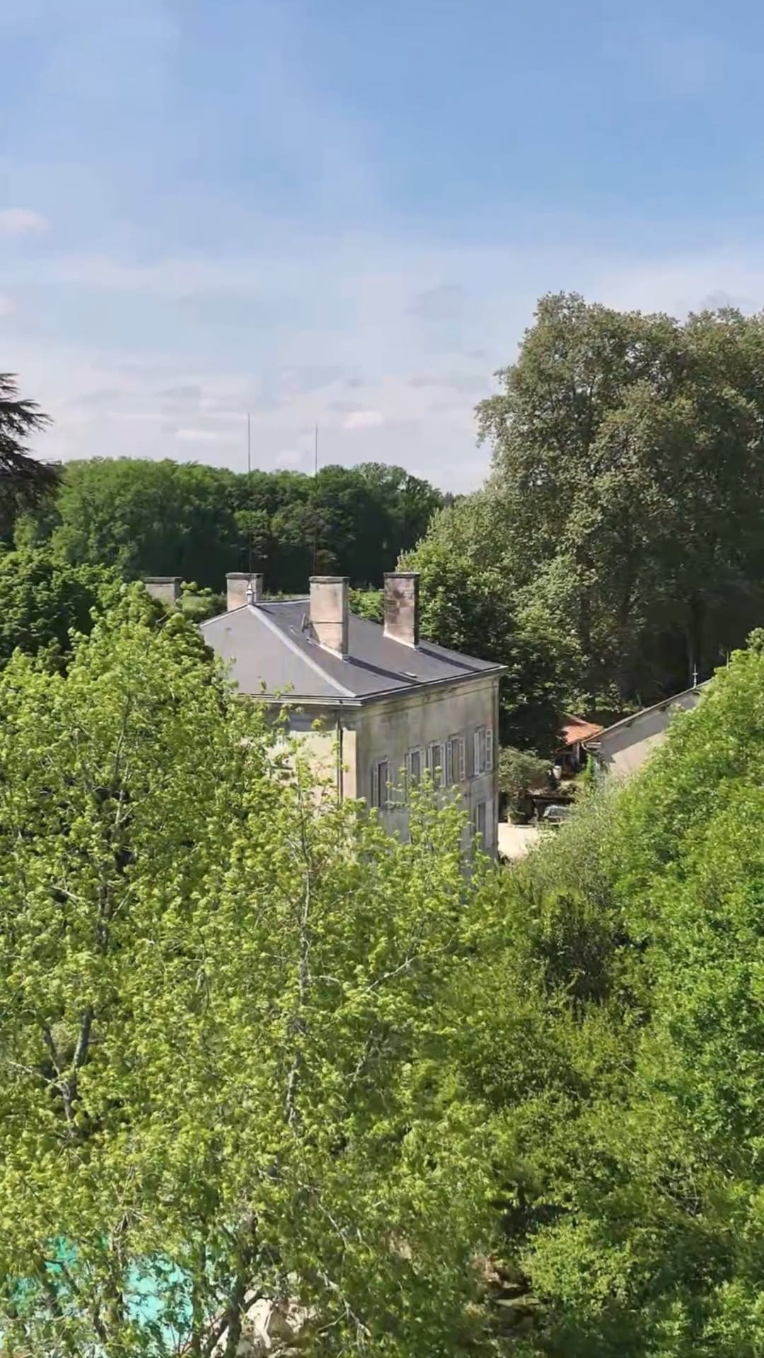 Post 7 by Maxwell-Baynes Christie's Int’l Real Estate on Instagram (video)