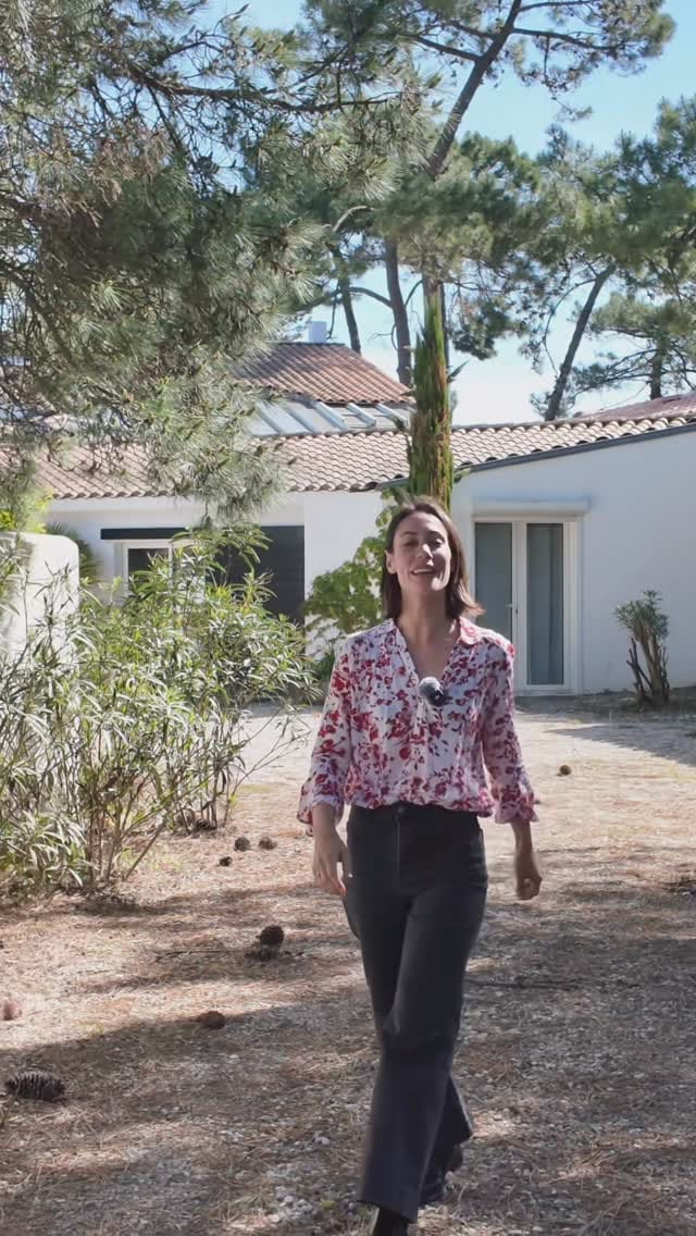 Post 5 by Maxwell-Baynes Christie's Int’l Real Estate on Instagram (video)