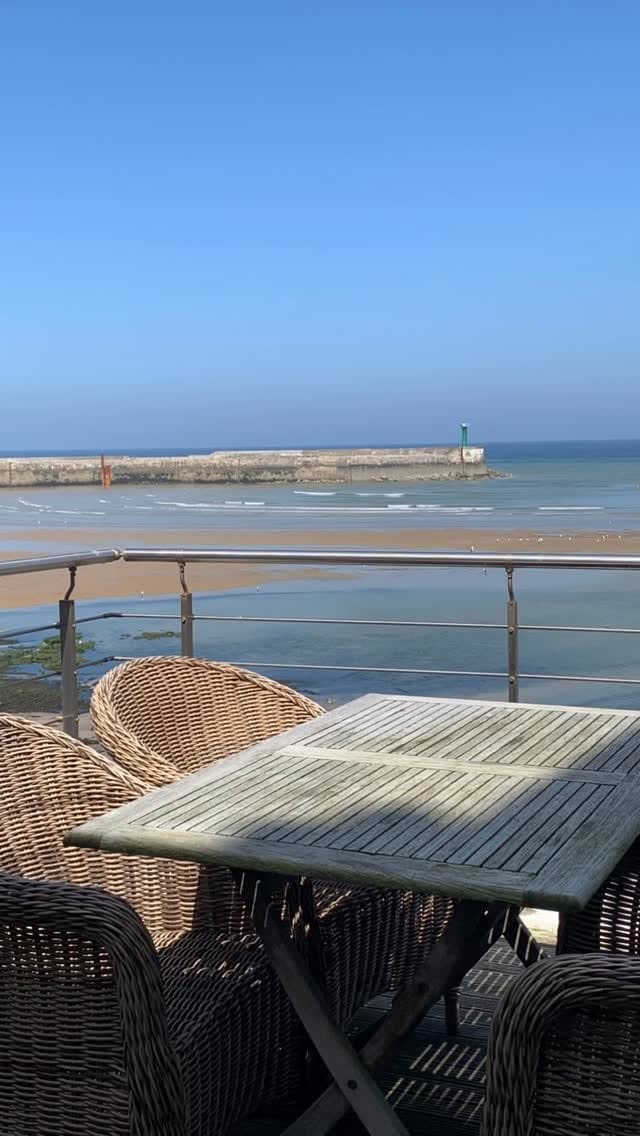 Post 7 by Les Filles du Bord de Mer on Instagram (video)