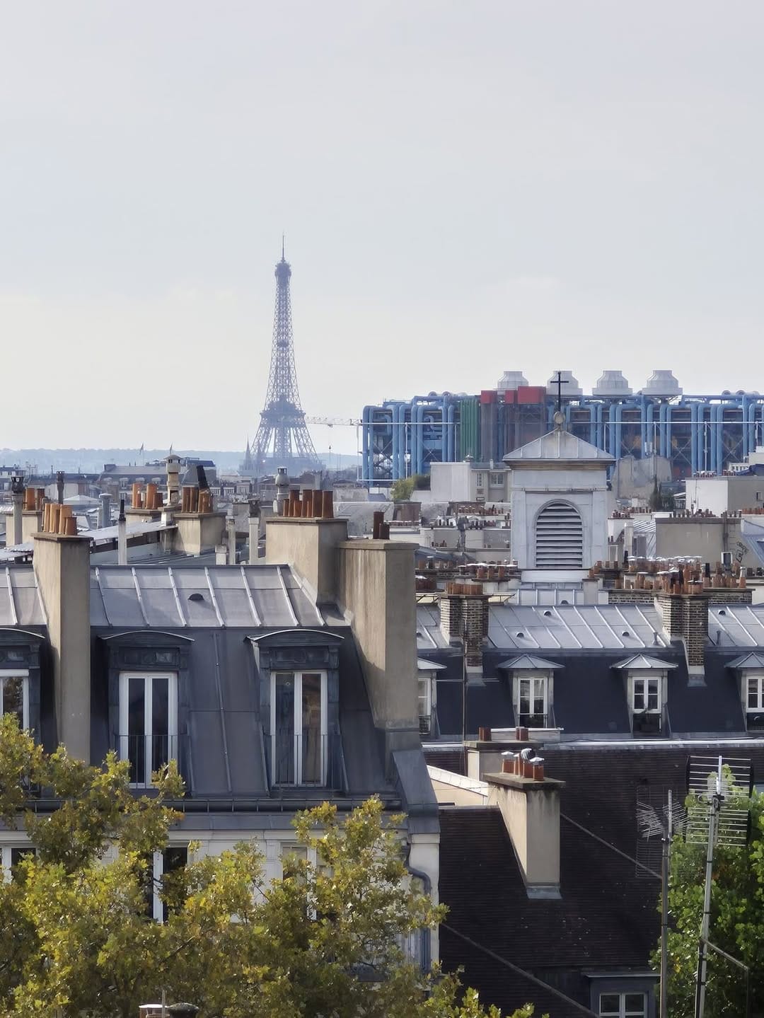 Post 4 by HOME SELECT PARIS on Instagram (carousel)