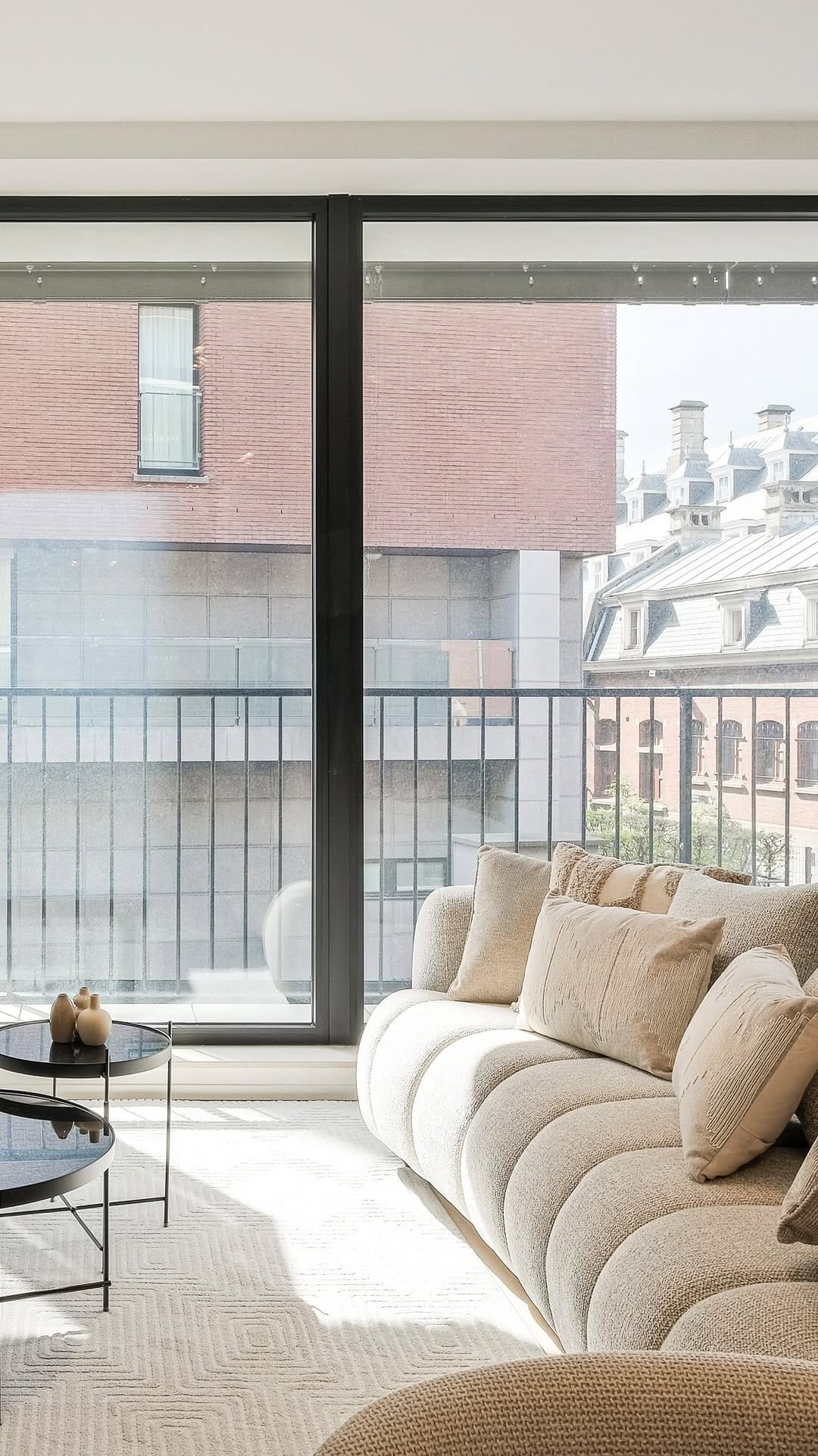 Post 3 by Vaneau Lecobel on Instagram (video)