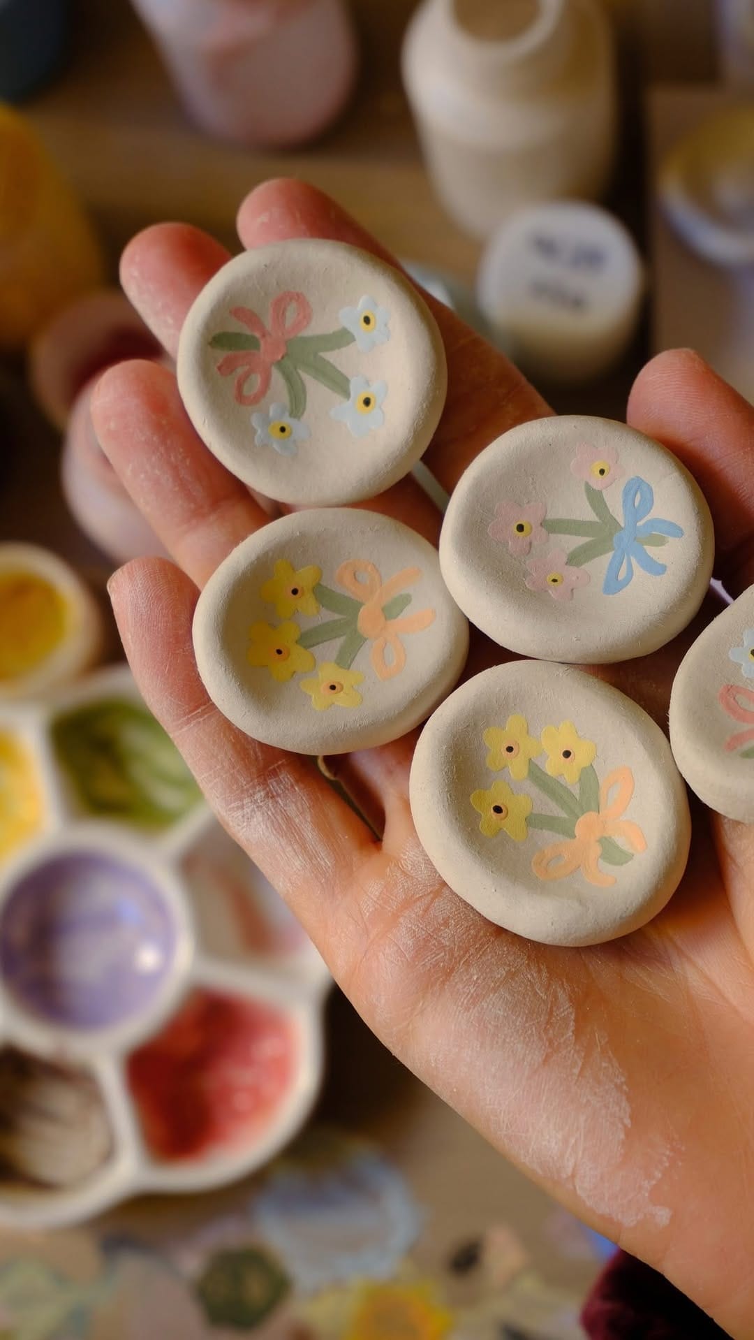 Post 6 by Anya 🐞 whimsical ceramics on Instagram (video)