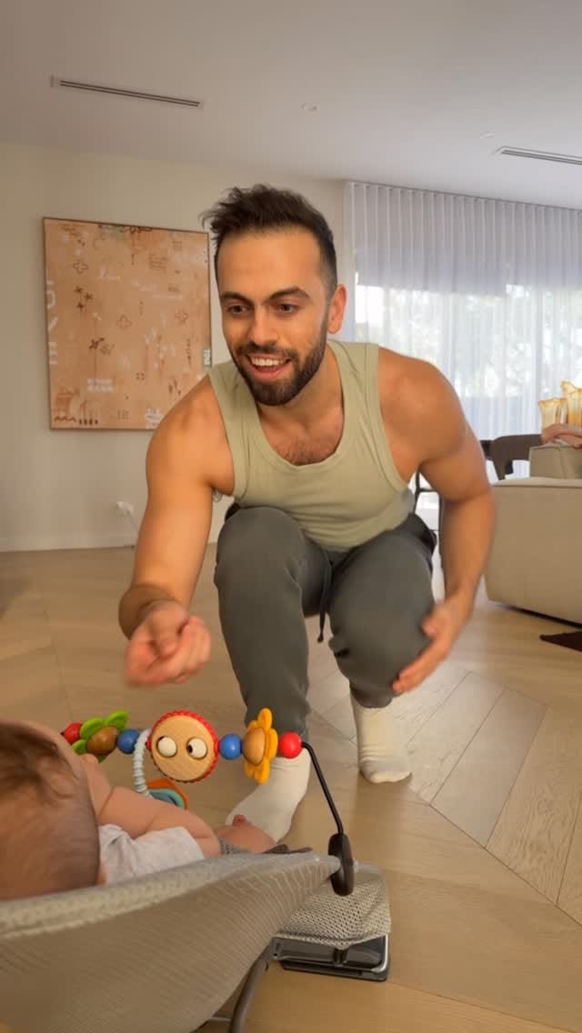 Post 7 by Daniel Cam on Instagram (video)