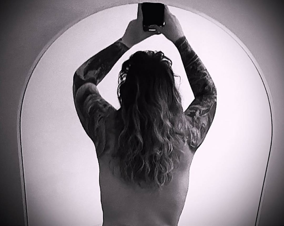Post 4 by BlackBeaars on Instagram (image)