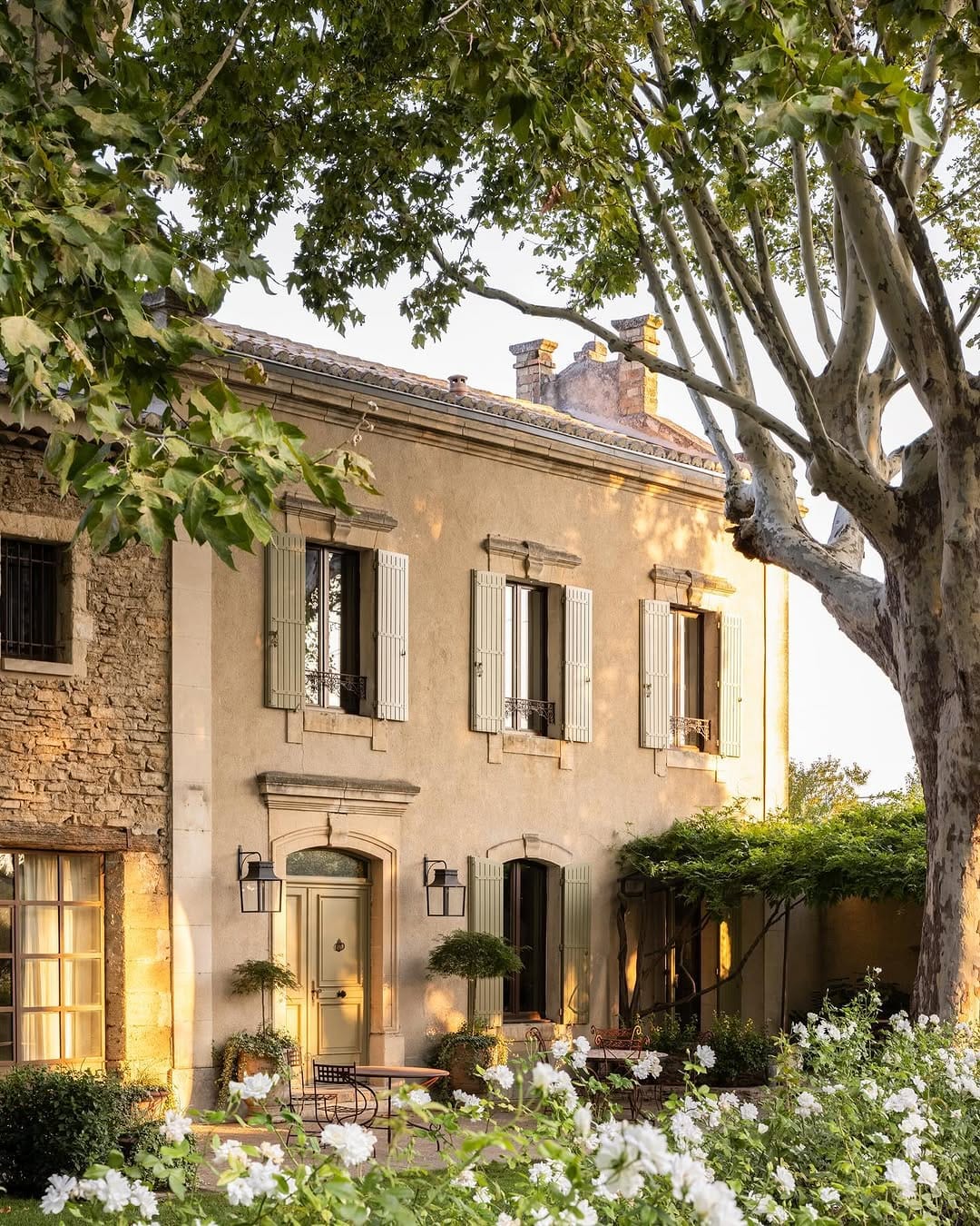Post 10 by La Bastide de Laurence on Instagram (carousel)