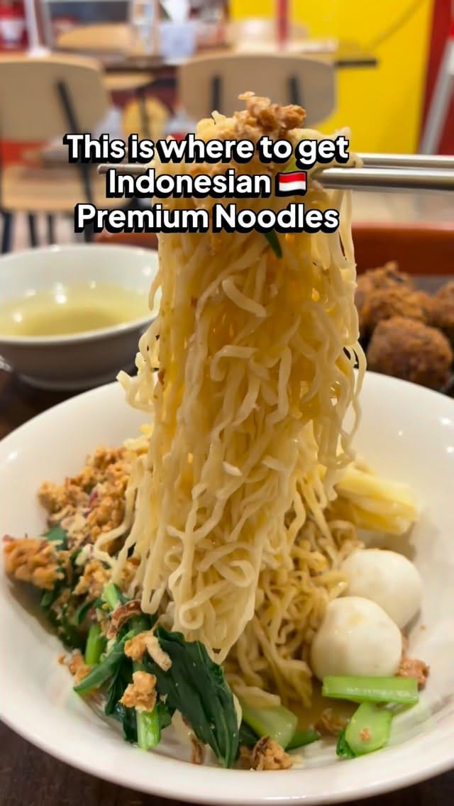 Post 2 by Melbourne 🇦🇺 Food Travel on Instagram (video)
