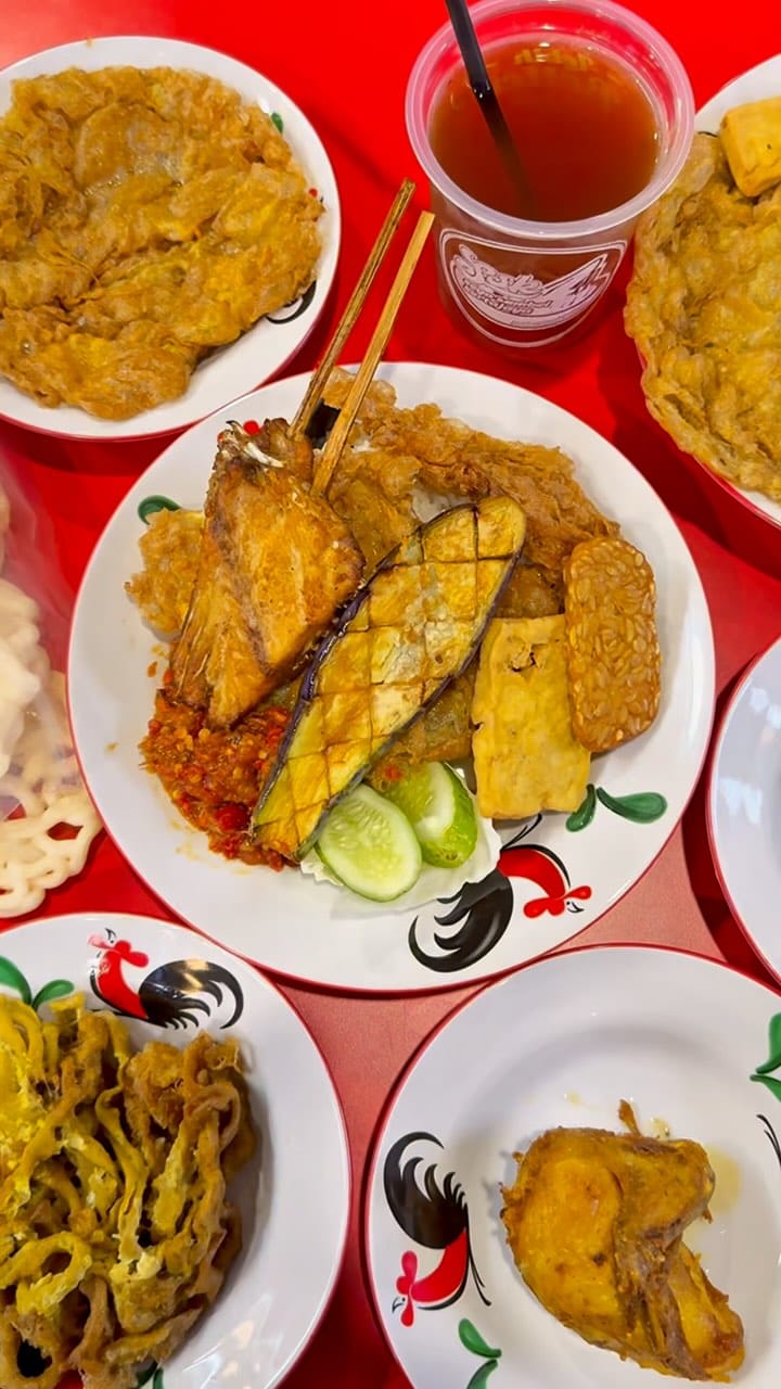 Post 10 by Kuliner Surabaya | Kuliner Sby on Instagram (video)