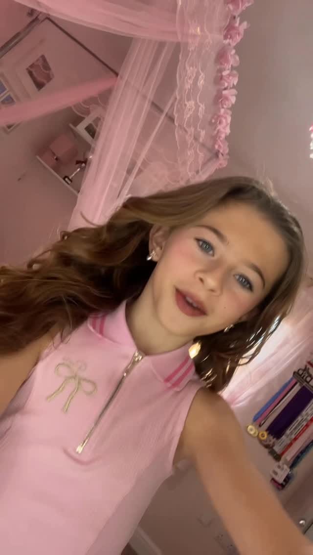 Post 9 by Victoria Bran (Little Miss Flory) on Instagram (video)