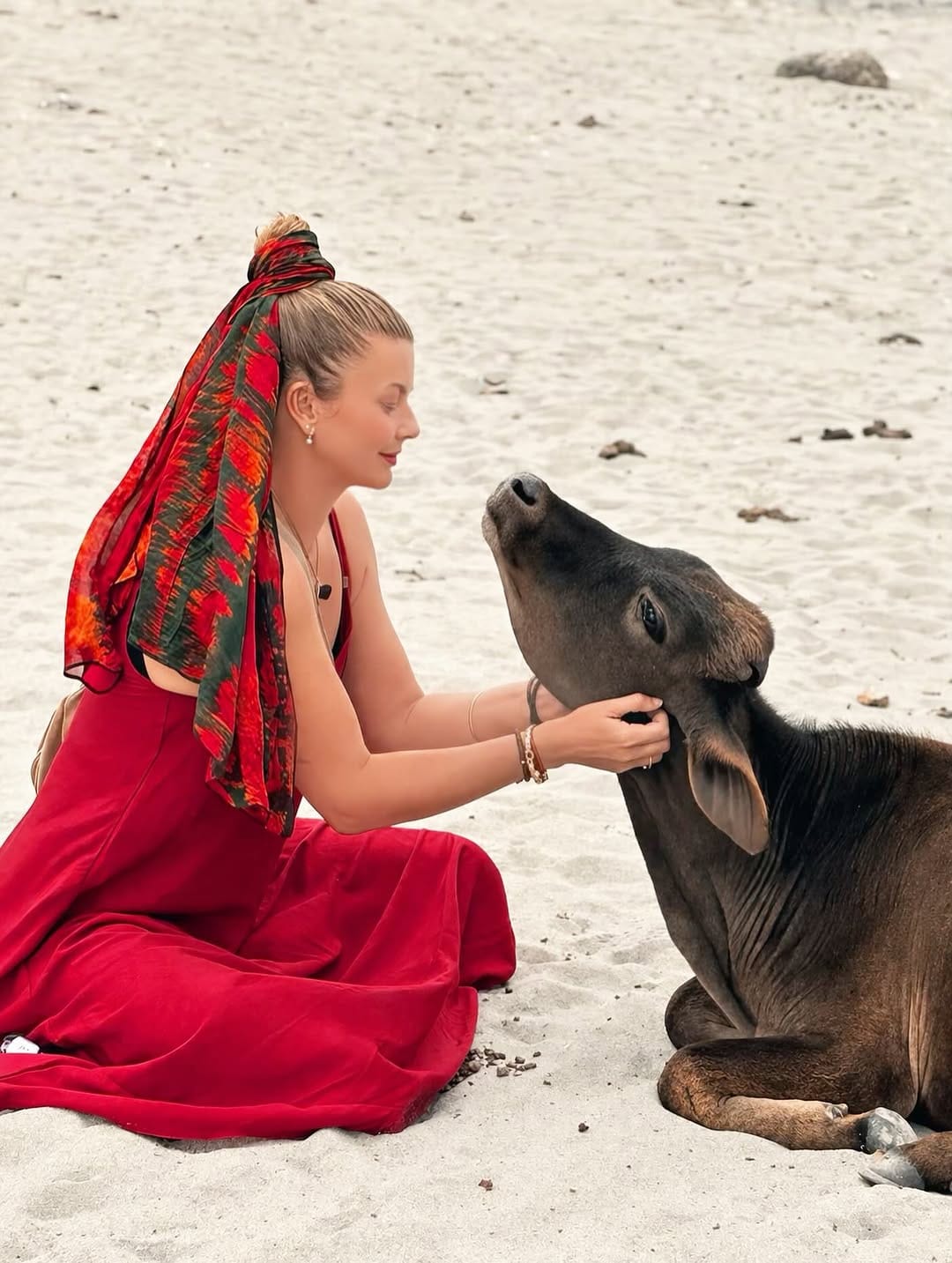 Post 6 by Eliza-blue Nairi Latham on Instagram (image)