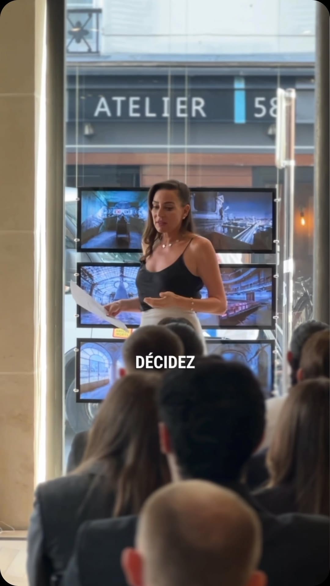 Post 9 by Laetitia Adler on Instagram (video)