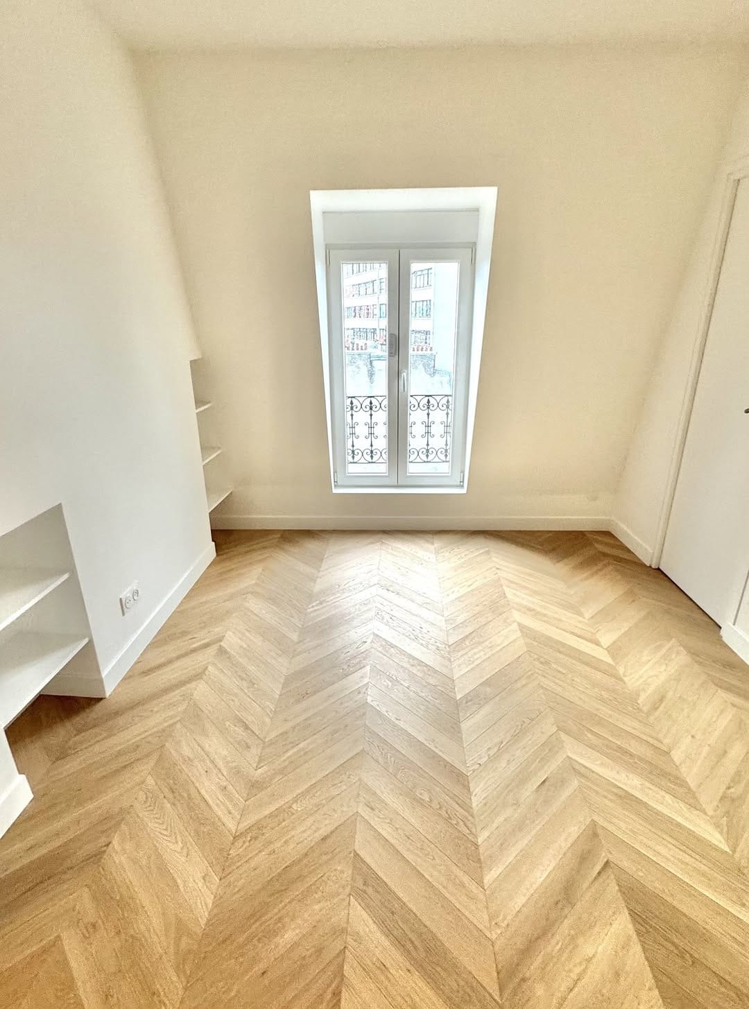 Post 1 by MVO Rénovation on Instagram (carousel)