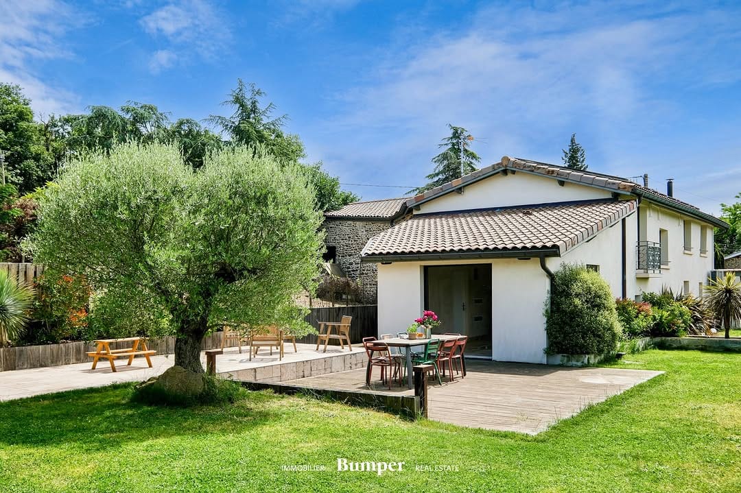 Post 3 by Bumper Immobilier on Instagram (carousel)