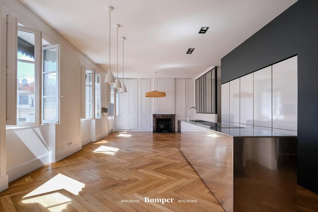 Post 7 by Bumper Immobilier on Instagram (carousel)