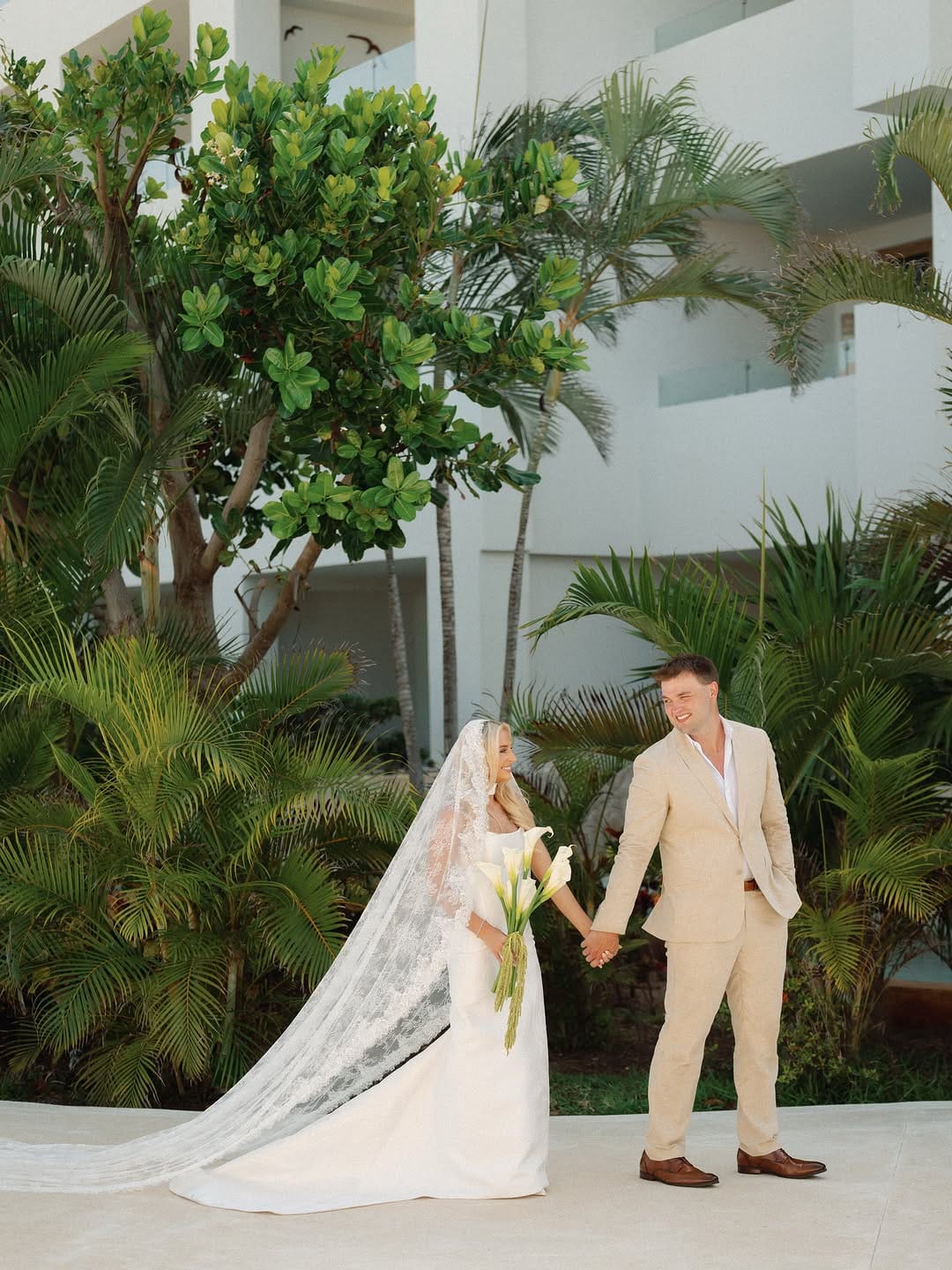 Post 6 by MyKenzie Hill | Wedding Photographer on Instagram (carousel)