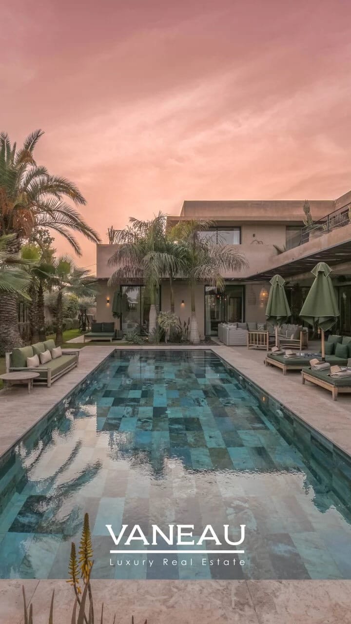 Post 5 by Vaneau Maroc on Instagram (video)