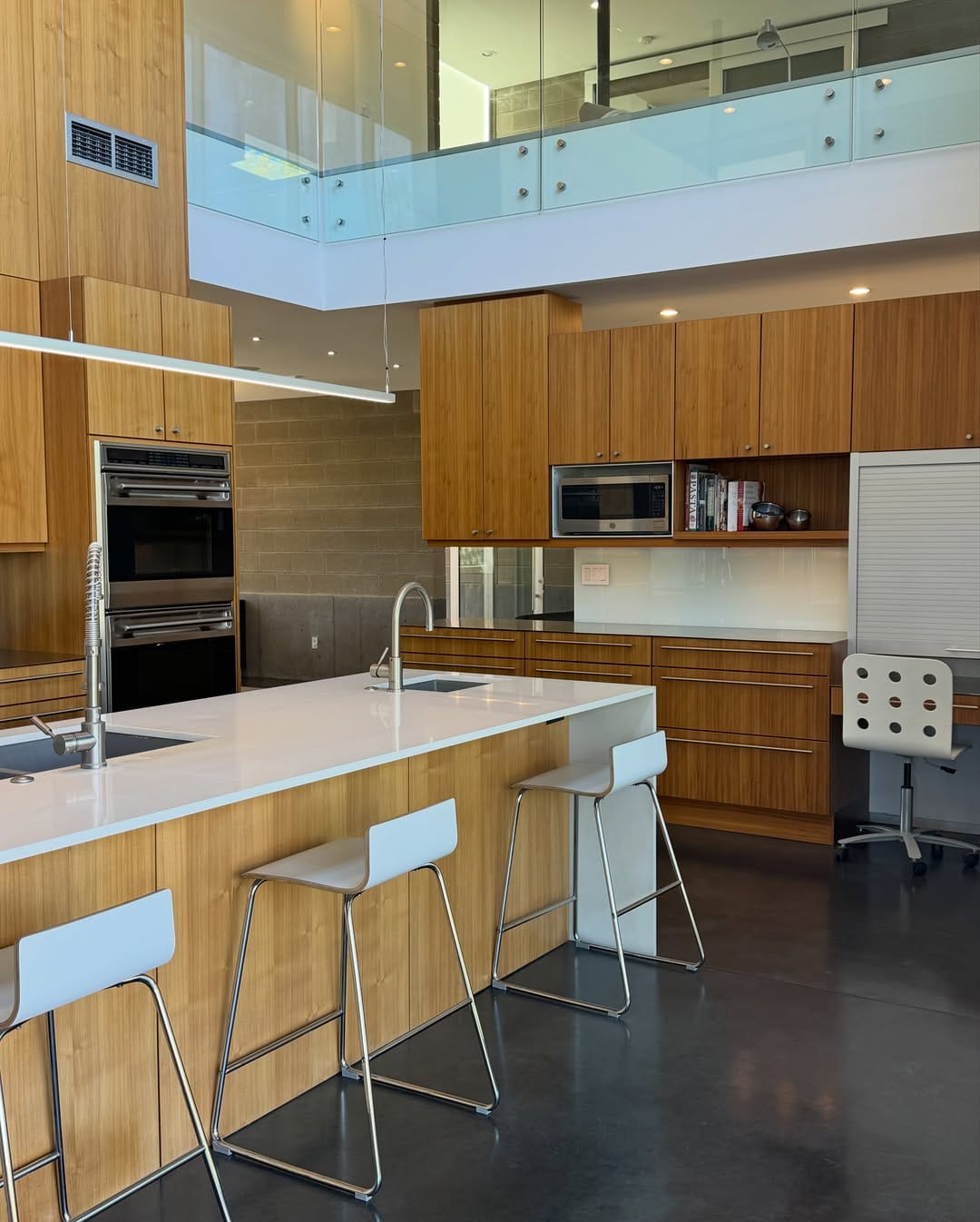 Post 4 by Phoenix Real Estate on Instagram (carousel)