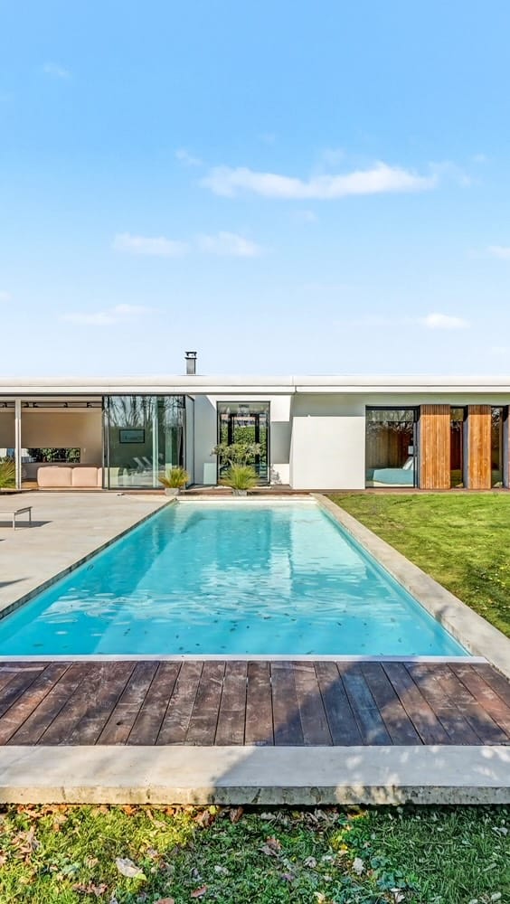 Post 4 by Résidences Immobilier on Instagram (video)