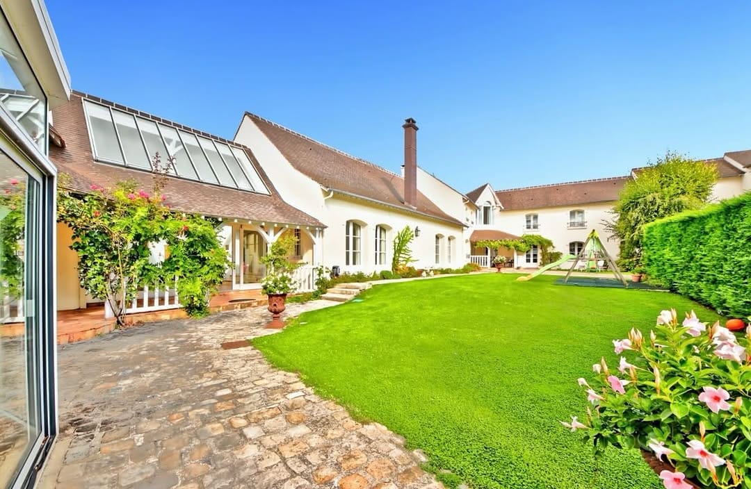 Post 3 by Palmer immobilier on Instagram (image)