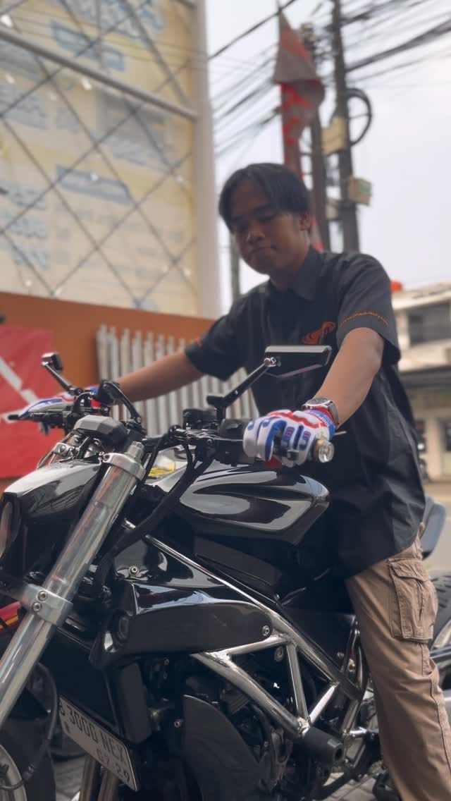 Post 1 by MSD JAKARTA on Instagram (video)