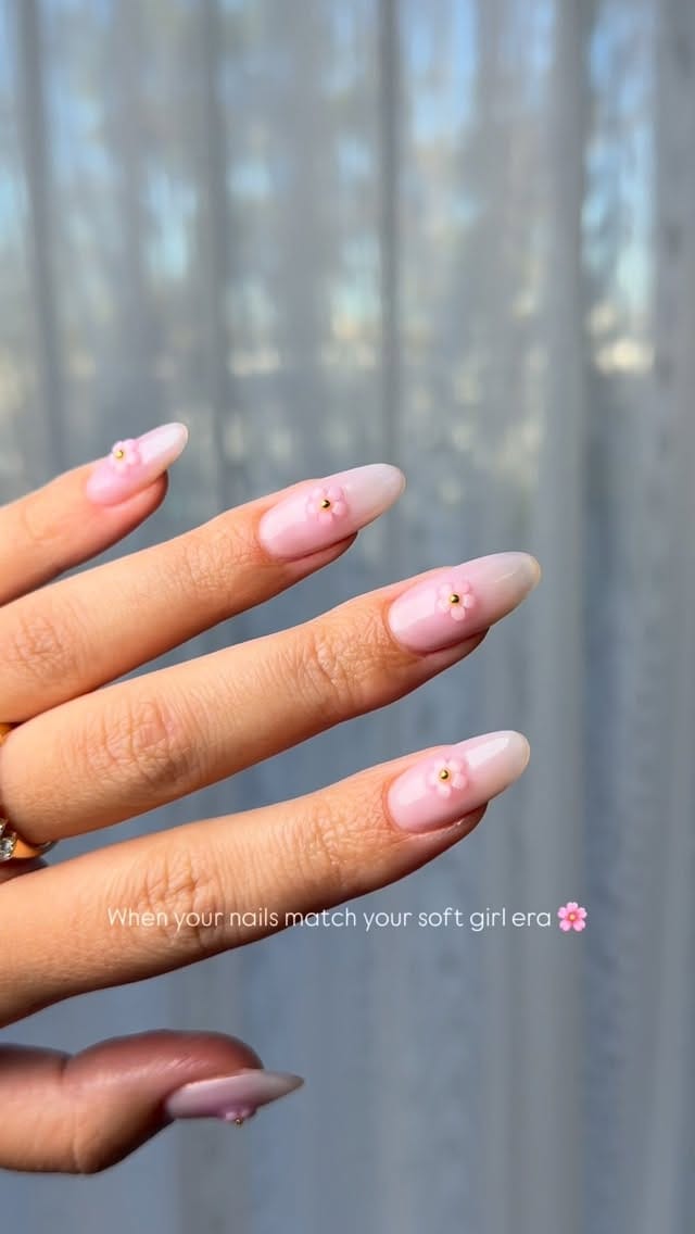 Post 2 by GOLD COAST GEL NAILS on Instagram (video)