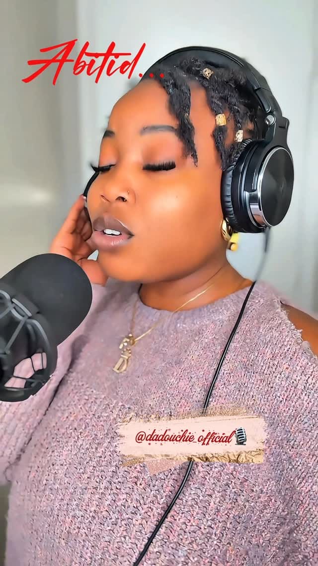Post 6 by Dadouchie_official🦋 on Instagram (video)