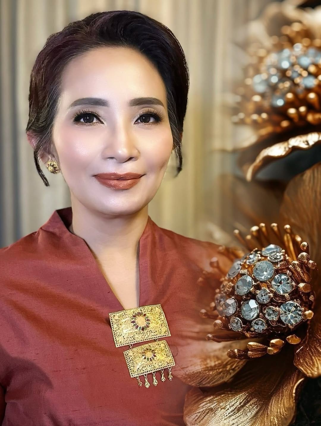 Post 8 by MUA Bali Makeupartist Bali on Instagram (carousel)
