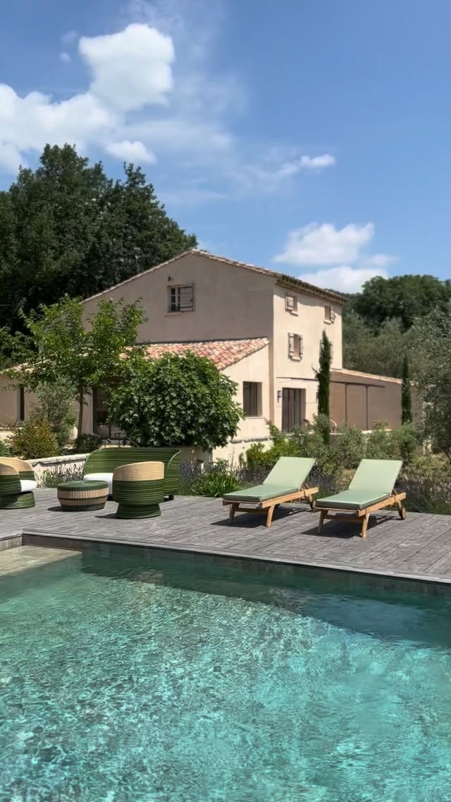 Post 1 by ProvenceLuberon SothebysRealty on Instagram (video)